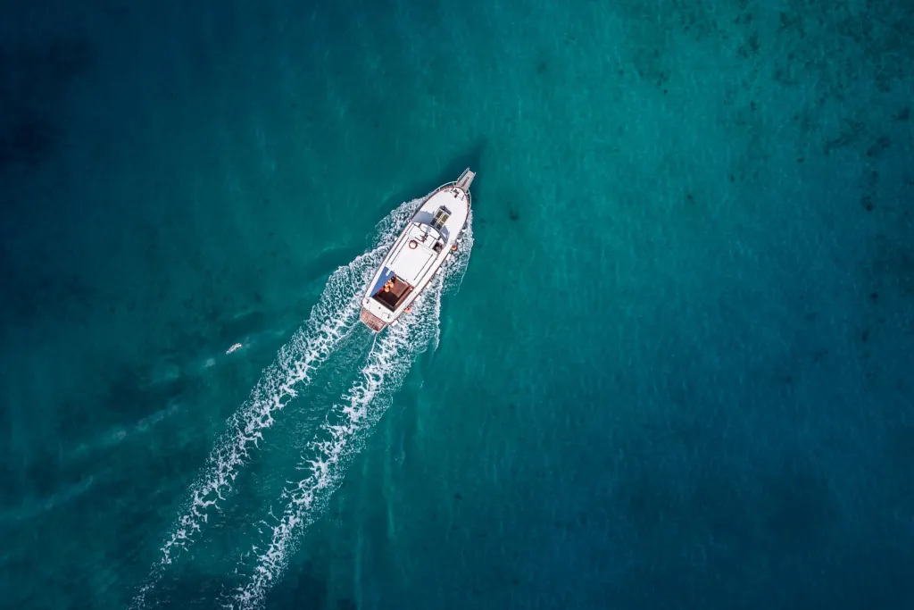 How to Navigate Boat Registration in Florida with Skipthetagline Tag & Title Services